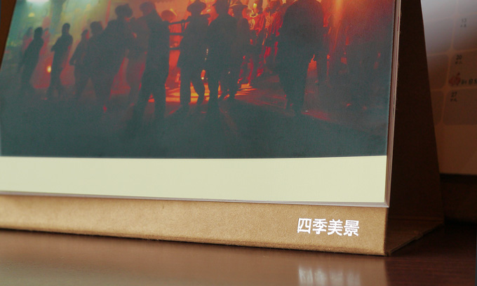 desk calendar 04